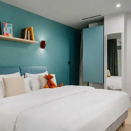 Edgar Vicat - Porte De Versailles *